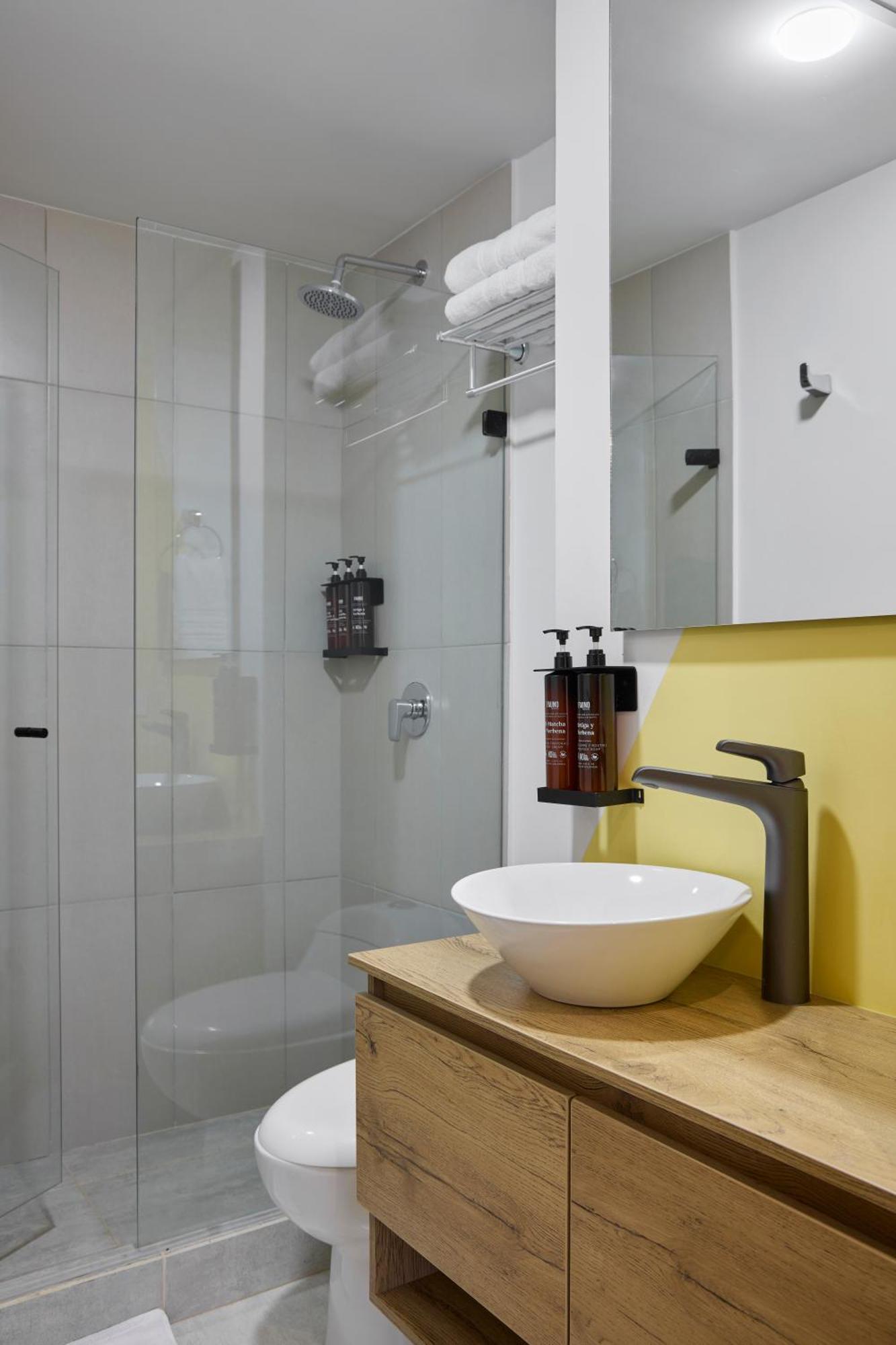 30 Living Suites Медельин Экстерьер фото