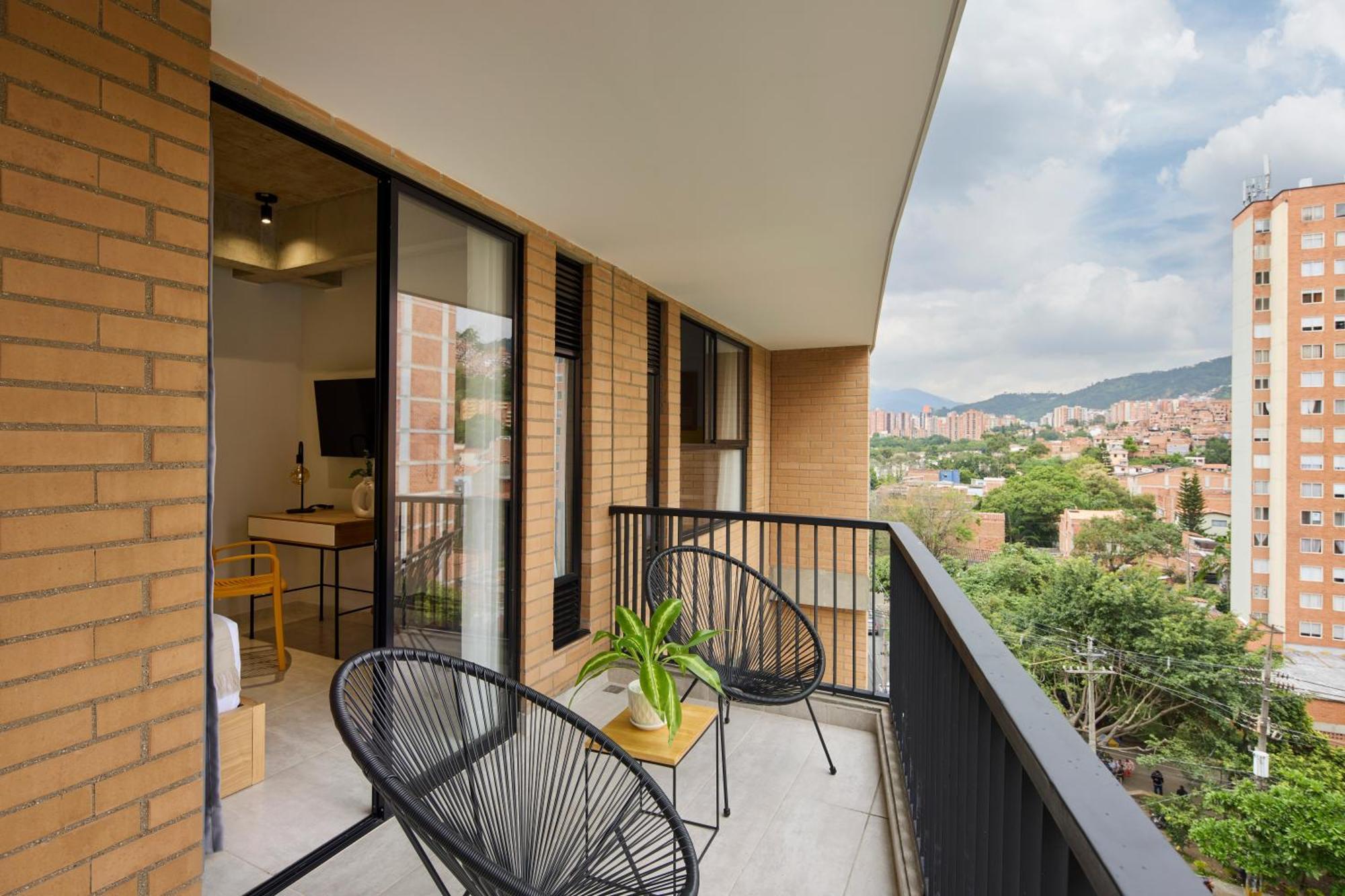 30 Living Suites Медельин Экстерьер фото